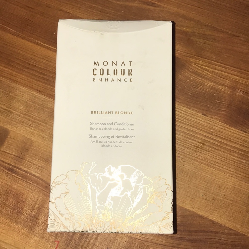 MONAT new In the box color enhance blonde